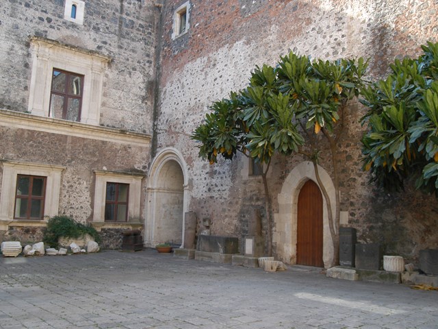 Castello Ursino 37.jpg